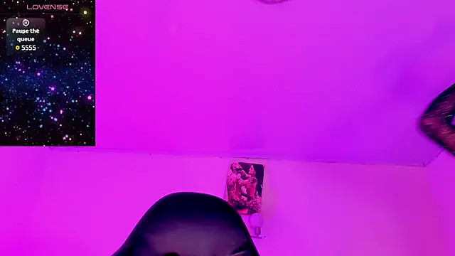 naomy  xx online show from 19, 11, 2025