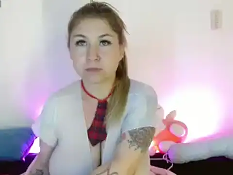 kittycatw online show from 7, 1, 2025