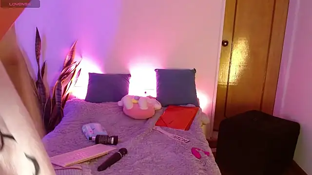 kittycatw online show from 22, 12, 2025