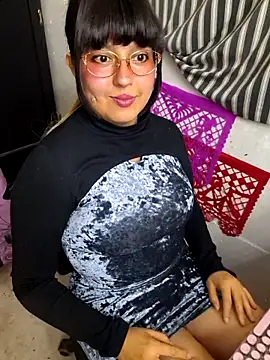 Derry Cooper online show from 5, 11, 2025