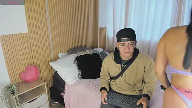 Snapshot of lucy_Bensonn chatting on 14, 3, 2025 lucy Bensonn online show from 14, 3, 2025