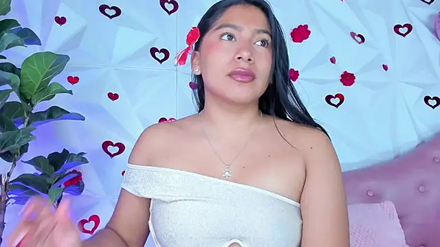 LinnaGardenia online show from 19, 3, 2025