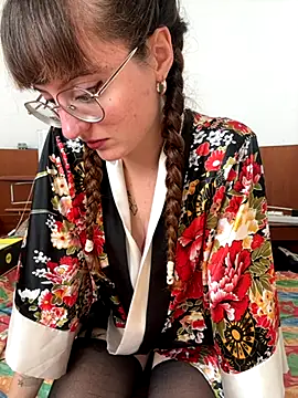 Snapshot of _foxygirl_ chatting on 5, 10, 2025  foxygirl  online show from 5, 10, 2025