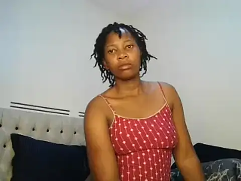 Petitiebooty online show from 11, 2, 2025