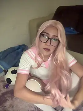 LunaAurora3 online show from 2, 4, 2026