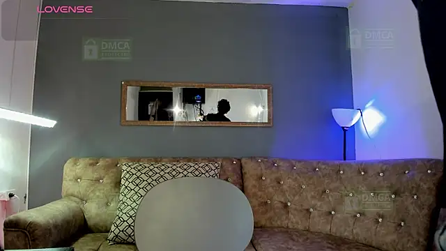 Jhonny-Blake online show from 6, 4, 2026