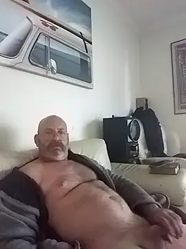 iambradz online show from 20, 2, 2025