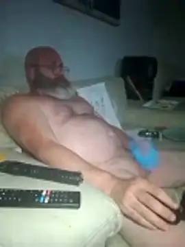 iambradz online show from 17, 11, 2025