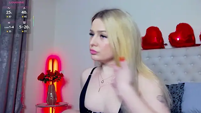 TamarraFox online show from 15, 2, 2026