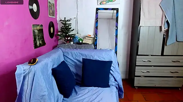 sensitive brunette online show from 11, 12, 2024