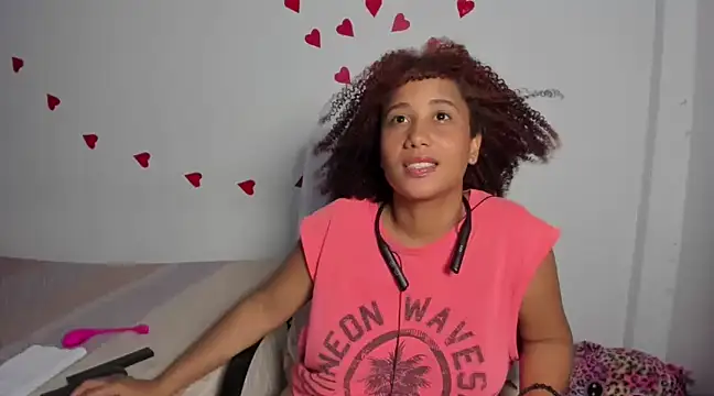 Snapshot of zandra_kiman chatting on 27, 2, 2025 zandra kiman online show from 27, 2, 2025