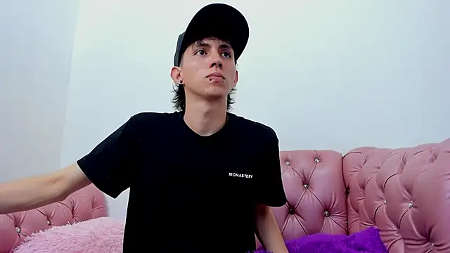 Snapshot of JeanRam18 chatting on 21, 3, 2025 JeanRam18 online show from 21, 3, 2025