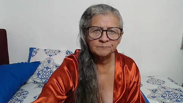 candy mature  online show from 14, 4, 2026