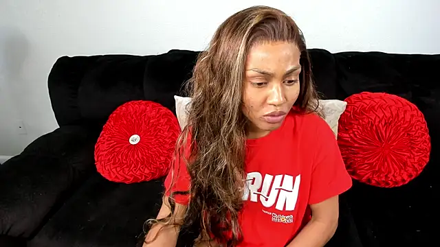 yiauana online show from 28, 2, 2025