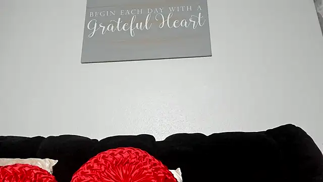 yiauana online show from 11, 3, 2025