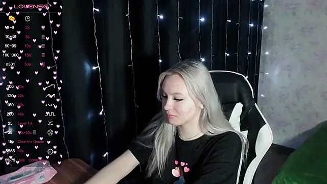 Snapshot of VikaPowers chatting on 24, 1, 2025 VikaPowers online show from 24, 1, 2025