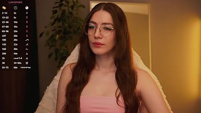 Ester Hill online show from 14, 11, 2025