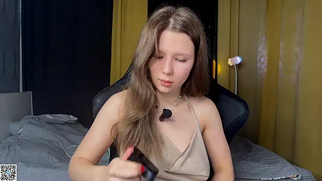 Snapshot of Ameliia_castro chatting on 27, 10, 2025 Ameliia castro online show from 27, 10, 2025