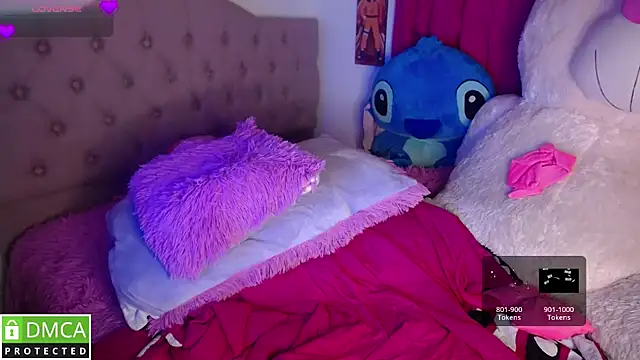 Snapshot of KittyHot20 chatting on 12, 10, 2025 KittyHot20 online show from 12, 10, 2025