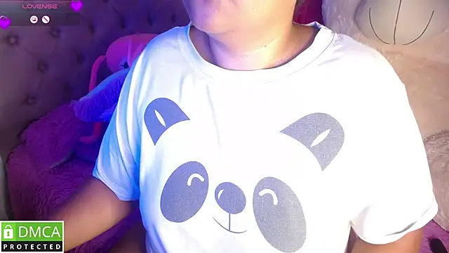 Snapshot of KittyHot20 chatting on 12, 11, 2025 KittyHot20 online show from 12, 11, 2025