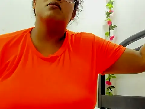 Kika teem online show from 24, 11, 2025