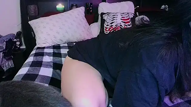 CrystalLakeXO online show from 17, 1, 2026