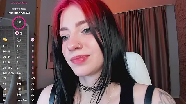 arielabradberry online show from 27, 12, 2024