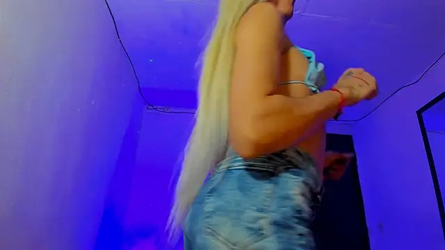 emperatrizhotwolf online show from 2, 3, 2025