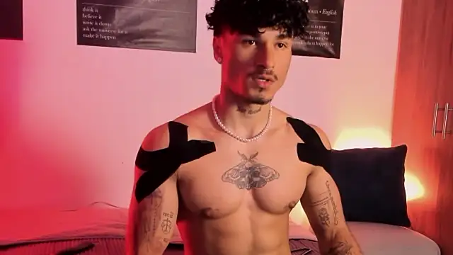 Snapshot of Thomas_Fit1 chatting on 10, 2, 2026 Thomas Fit1 online show from 10, 2, 2026