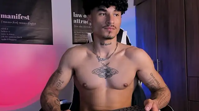 Snapshot of Thomas_Fit1 chatting on 2, 3, 2026 Thomas Fit1 online show from 2, 3, 2026