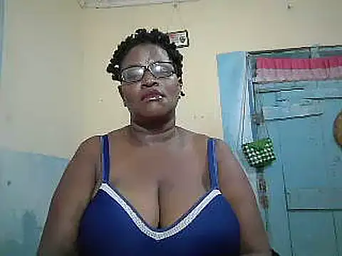 Snapshot of sexy_bigboobss chatting on 26, 5, 2026 sexy bigboobss online show from 26, 5, 2026
