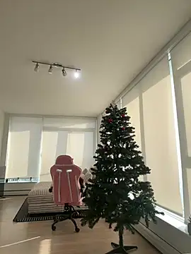 jAsMinE678 online show from 6, 1, 2025