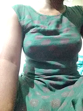 rituporna2004 online show from 9, 1, 2026