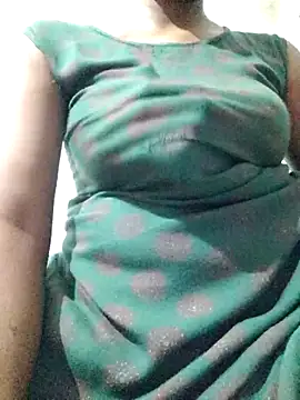 rituporna2004 online show from 19, 4, 2026