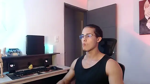 alejo x3 online show from 4, 12, 2024