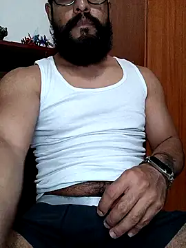 Snapshot of HombreS3n chatting on 5, 2, 2025 HombreS3n online show from 5, 2, 2025