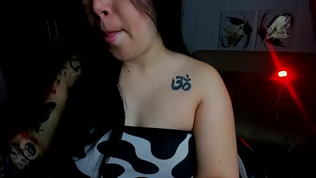 AilynRed online show from 1, 3, 2026