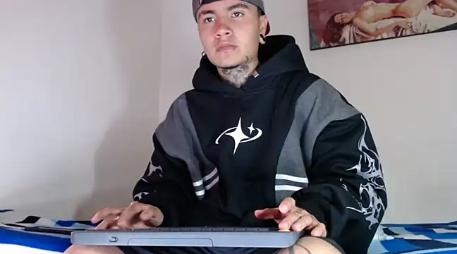 Snapshot of dannteftm chatting on 25, 12, 2024 dannteftm online show from 25, 12, 2024