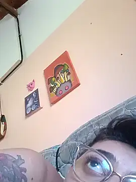 ConeNella online show from 10, 1, 2025