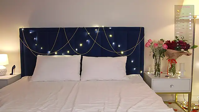 MilaDemies online show from 20, 2, 2025