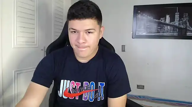 Snapshot of Plug_Control chatting on 5, 12, 2024 Plug Control online show from 5, 12, 2024