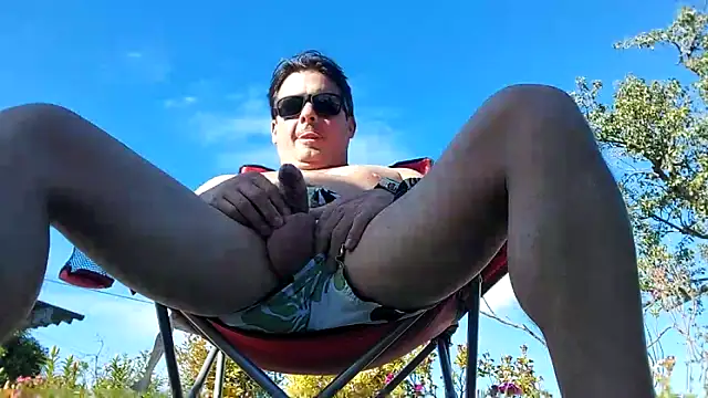 Snapshot of Jose_HotLatino chatting on 9, 6, 2026 Jose HotLatino online show from 9, 6, 2026