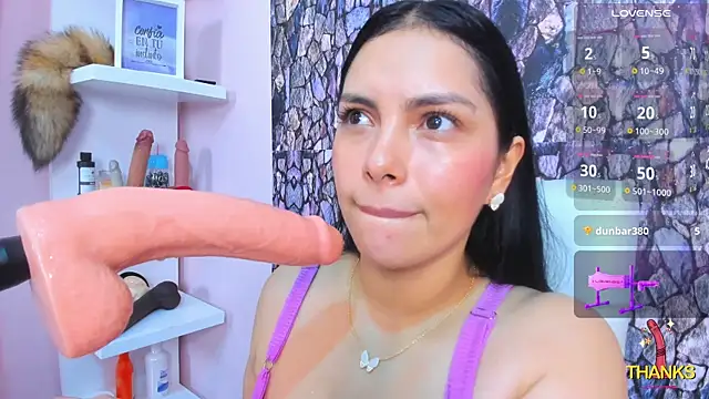 evelinn belen online show from 28, 10, 2025