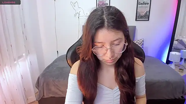 Amy joones online show from 9, 10, 2025