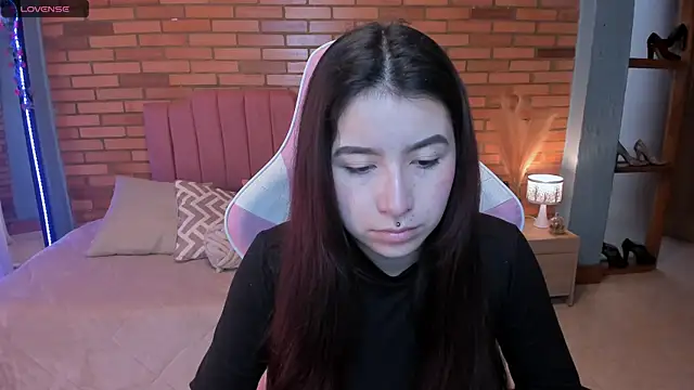 Amy joones online show from 30, 5, 2026