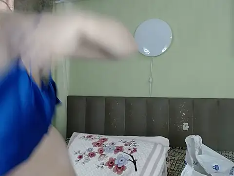 Kira Miler online show from 11, 2, 2025