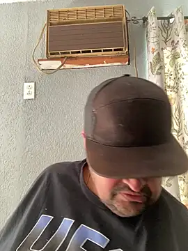 Snapshot of Miguel16i chatting on 4, 2, 2025 Miguel16i online show from 4, 2, 2025