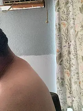 Snapshot of Miguel16i chatting on 5, 2, 2025 Miguel16i online show from 5, 2, 2025