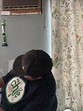 Snapshot of Miguel16i chatting on 5, 3, 2025 Miguel16i online show from 5, 3, 2025