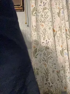 Snapshot of Miguel16i chatting on 8, 3, 2025 Miguel16i online show from 8, 3, 2025